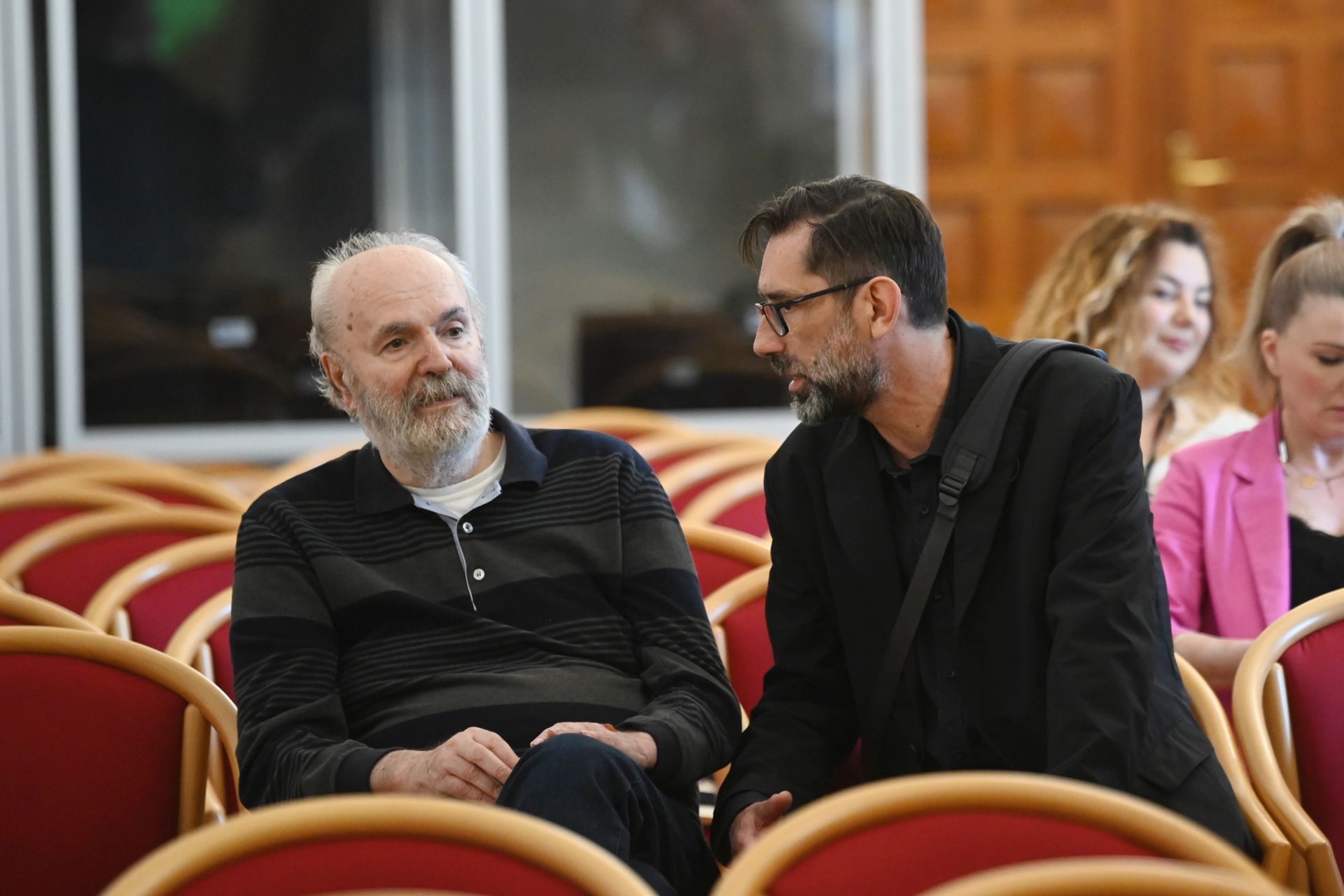 Plemeniti metali i vješte ruke: umjetnost i obrt od srednjeg vijeka do modernog doba