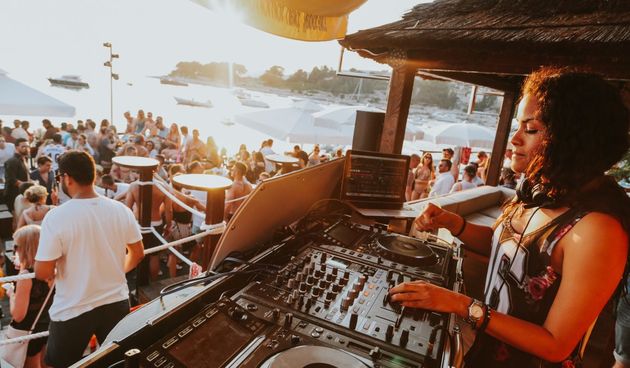 Hula Hula bar, Hvar, ljetni party