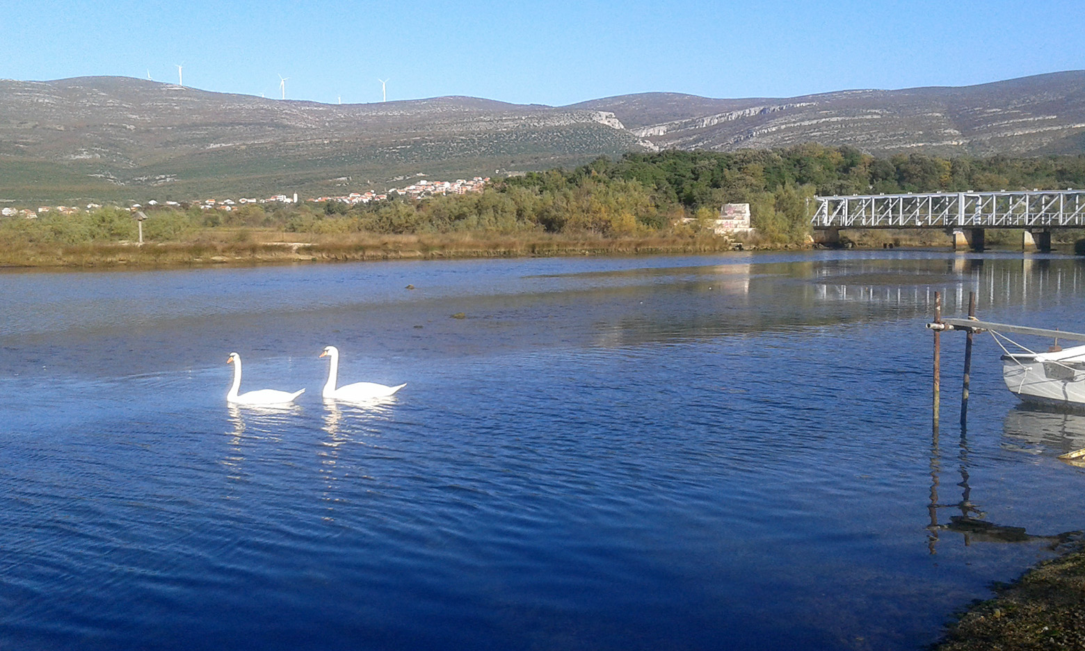 Krška rijela Karišnica. Foto: Edvard Šprljan Krška rijela Karišnica. Foto: Edvard Šprljan