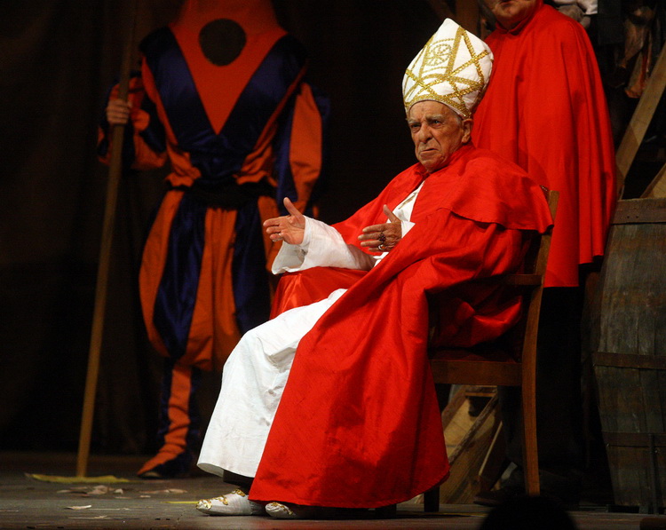 Zadar, 181010.
Kazalista lutaka Zadar u crkvi Sv. Dominika, veceras je premijerno izvelo predstava Michelangelo Buonarroti nastala prema drami Miroslava Krleze. Reziju i prilagodbu teksta potpisuje Drazen Ferencina, Michelangela igra Zlatko Kosta, a lik p Zadar, 181010.
Kazalista lutaka Zadar u crkvi Sv. Dominika, veceras je premijerno izvelo predstava Michelangelo Buonarroti nastala prema drami Miroslava Krleze. Reziju i prilagodbu teksta potpisuje Drazen Ferencina, Michelangela igra Zlatko Kosta, a lik p