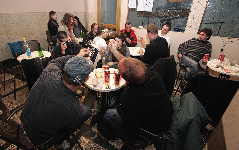 Božićni turnir u briškuli, trešeti i kifamenu