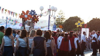 Biograd: 6. Dugi svehrvatski eno-eko-gastro-etno stol, Foto: Franjo Jurić Biograd: 6. Dugi svehrvatski eno-eko-gastro-etno stol, Foto: Franjo Jurić