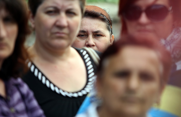 Zadar, 080513.
Gazenica. Prosvjed radnica Adrie u Gazenici koje traze 9 neisplacenih placa ili otpremnine.
Na fotografiji: radnice Adrie.
Foto: Jure Miskovic / CROPIX Zadar, 080513.
Gazenica. Prosvjed radnica Adrie u Gazenici koje traze 9 neisplacenih placa ili otpremnine.
Na fotografiji: radnice Adrie.
Foto: Jure Miskovic / CROPIX
