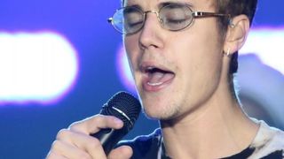 Image 379305 (auto) Image 379305 (auto)