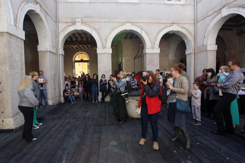 26.04.2014., Zadar – U Knezevoj palaci otvorena je humanitarna izlozba kucnih ljubimaca fotografkinje Ive Perincic za pomoc zadarskom azilu za zivotinje. Photo: Filip Brala/PIXSELL 26.04.2014., Zadar – U Knezevoj palaci otvorena je humanitarna izlozba kucnih ljubimaca fotografkinje Ive Perincic za pomoc zadarskom azilu za zivotinje. Photo: Filip Brala/PIXSELL