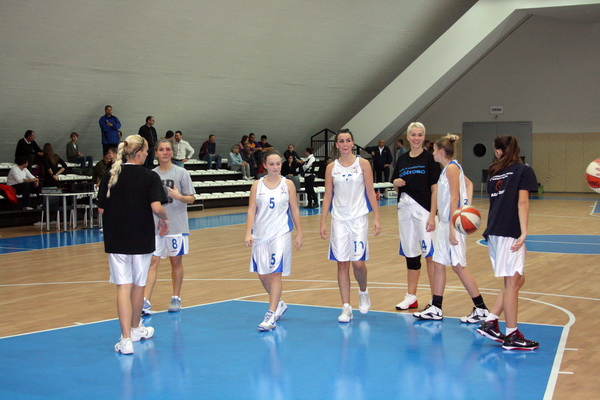 a-1 liga zene: ZKK Zadar – ZKK Tresnjevka 83-46, Foto: Mladen Malik