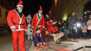 Utrka Djedova Božićnjaka zadarskim Poluotokom