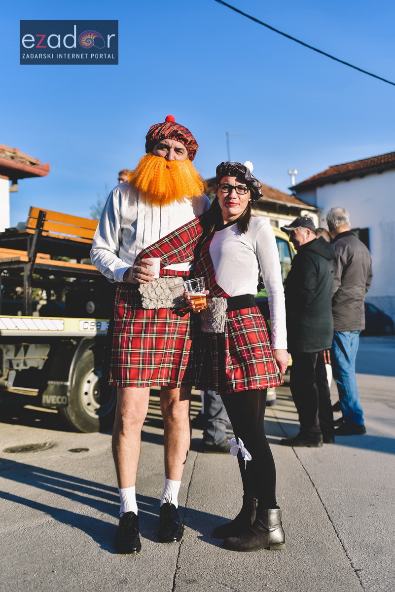 Škotski kiltovi preplavili zadarske Stanove Škotski kiltovi preplavili zadarske Stanove