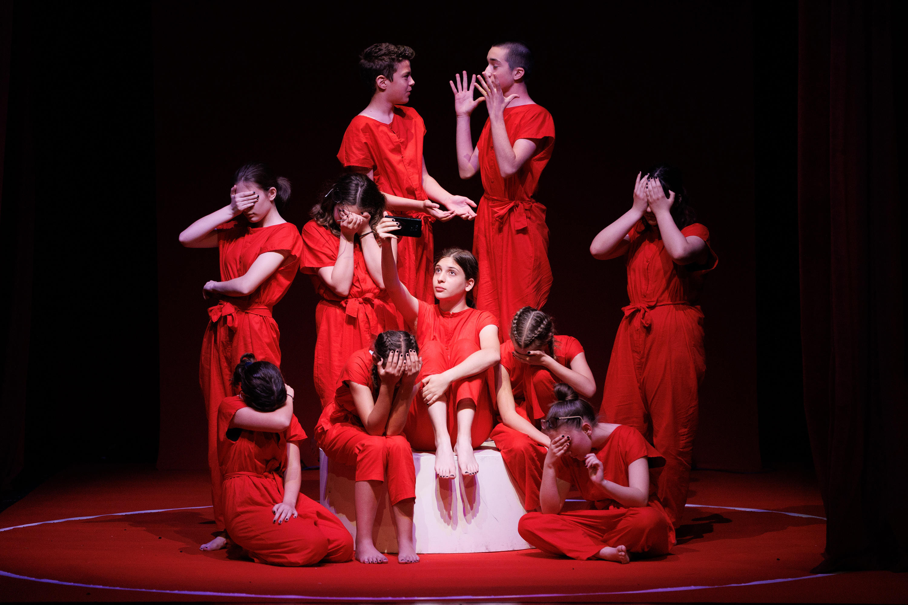 Igrajmo se: Zabranjeno mlađima od 15 strana A