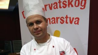 Umag – Hotel Sol Garden Istra u Katoru. Dani hrvatskog kulinarstva i ove godine okupljaju najbolje kuhare, slasticare i ucenike srednjih strukovnih ckola koji se natjecu za medalje i titule drzavnih prvaka. Clanovi zirija. Photo: Dusko Marusic/PIXSELL Umag – Hotel Sol Garden Istra u Katoru. Dani hrvatskog kulinarstva i ove godine okupljaju najbolje kuhare, slasticare i ucenike srednjih strukovnih ckola koji se natjecu za medalje i titule drzavnih prvaka. Clanovi zirija. Photo: Dusko Marusic/PIXSELL