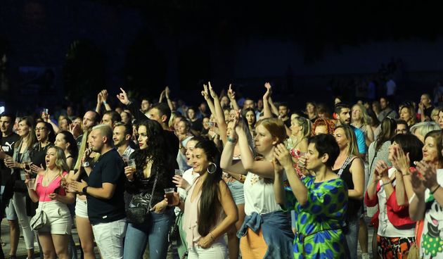 CRO Dance Night: ET, Colonia, Karma