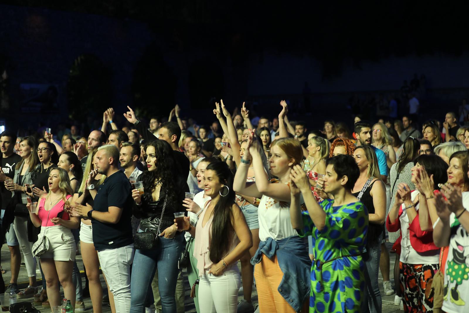 CRO Dance Night: ET, Colonia, Karma CRO Dance Night: ET, Colonia, Karma