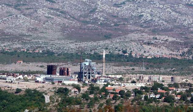 Tvornica glinice kod Obrovca (Foto: geografija.hr)