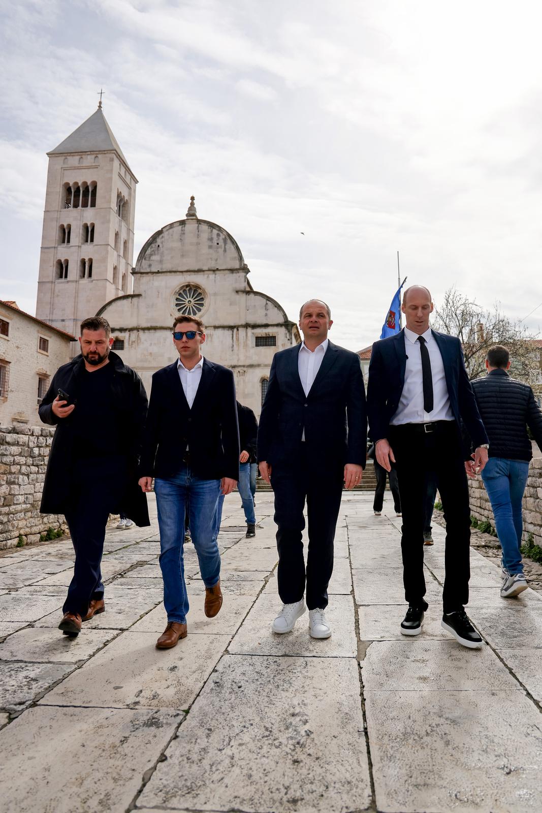 SDP predstavio kandidata za gradonačelnika, bit će to Daniel Radeta SDP predstavio kandidata za gradonačelnika, bit će to Daniel Radeta