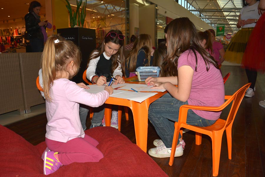 Supernova: Vesela subota 5. travnja 2014. Foto: Lucija Juravić Supernova: Vesela subota 5. travnja 2014. Foto: Lucija Juravić