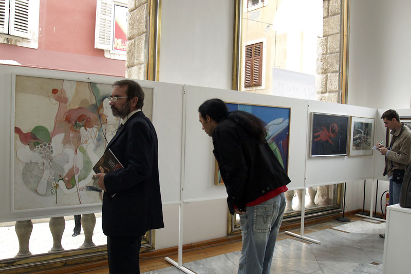 OLYMPUS DIGITAL CAMERA