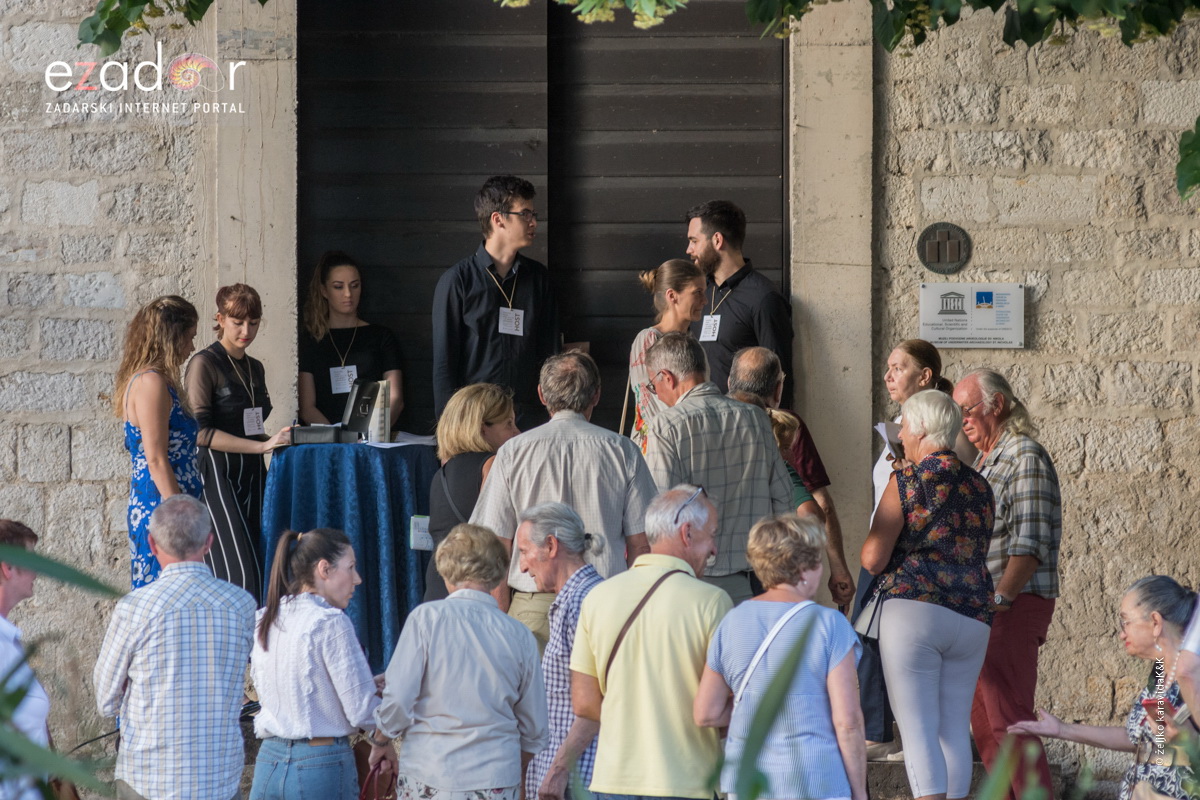 Zadarski komorni orkestar & Boštjan Lipovšek @ Crkva sv. Nikole