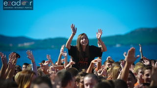 #ZDBT2017: Snimanje Milenijske fotografije košarkaške lopte na Pozdravu suncu #ZDBT2017: Snimanje Milenijske fotografije košarkaške lopte na Pozdravu suncu
