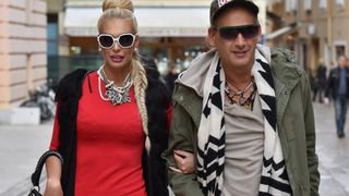 Ava Karabatić u pratnji oca Ivice dolazi na Općinski sud u Zadru gdje joj se sudi zbog ucjenjivanja profesora.  Photo: Dino Stanin/PIXSELL