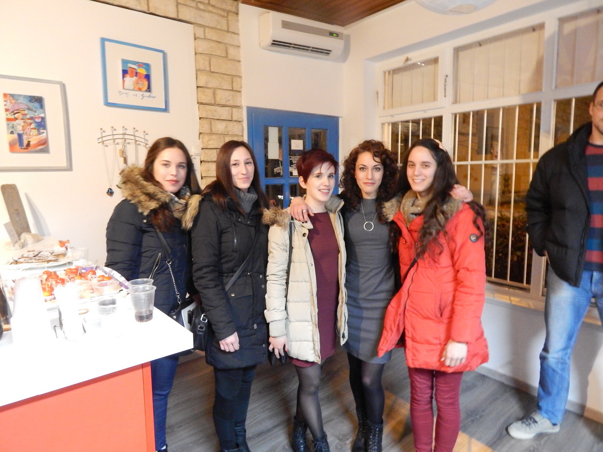 Slikarica Matea Bugarija u Bibinjama predstavila izložbu “Enigma” Slikarica Matea Bugarija u Bibinjama predstavila izložbu “Enigma”