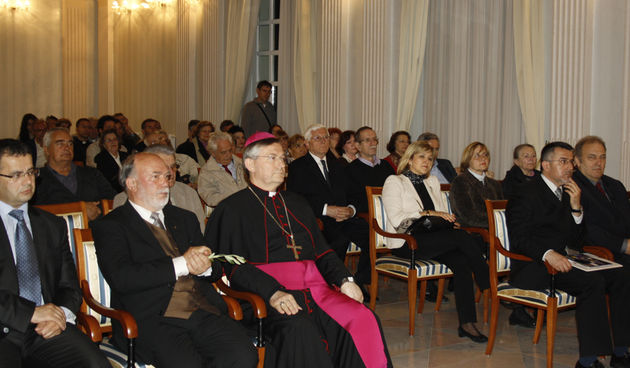 Dodijeljena nagrada “Andrija Buvina” i svečano zatvoreni 8. “Dani kršćanske kulture”