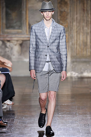 John Varvatos proljeće/ljeto 2010 (Moda.hr) John Varvatos proljeće/ljeto 2010 (Moda.hr)