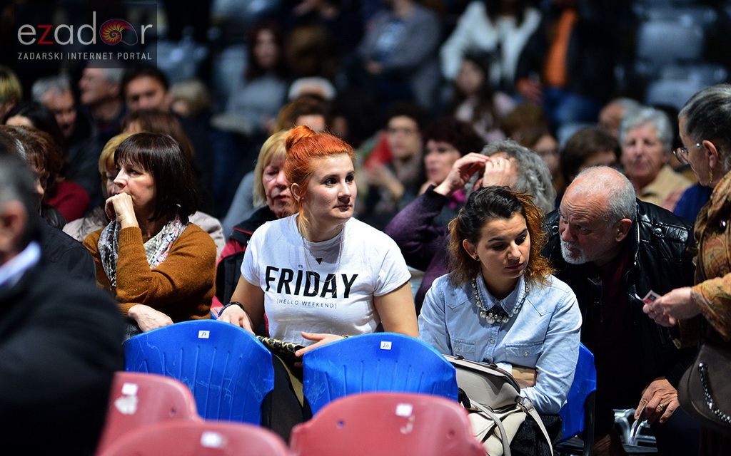 Mjuzikl Mamma Mia kazališta Komedija u dvorani Krešimir Ćosić