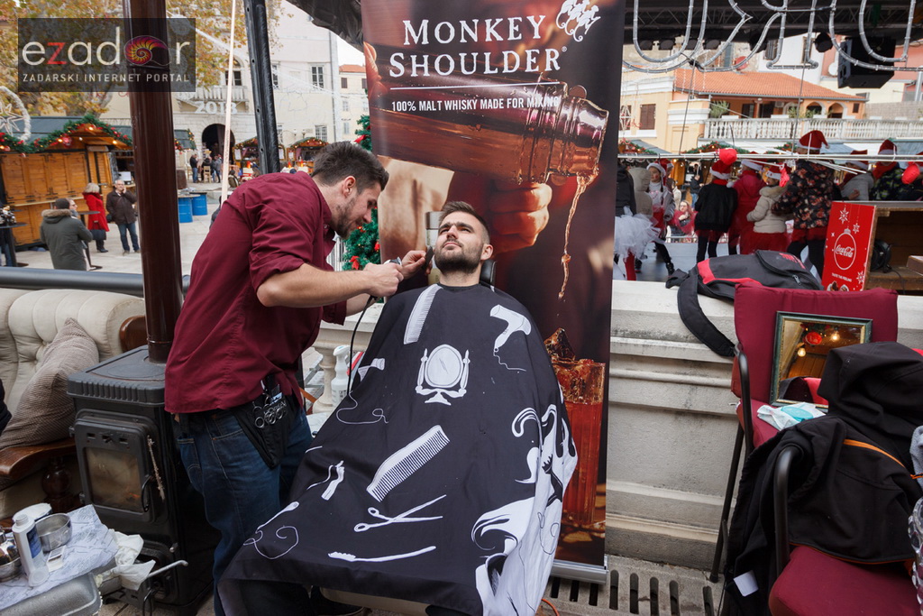 Đir po gradu, subotnja špica 2. prosinca 2017. Đir po gradu, subotnja špica 2. prosinca 2017.