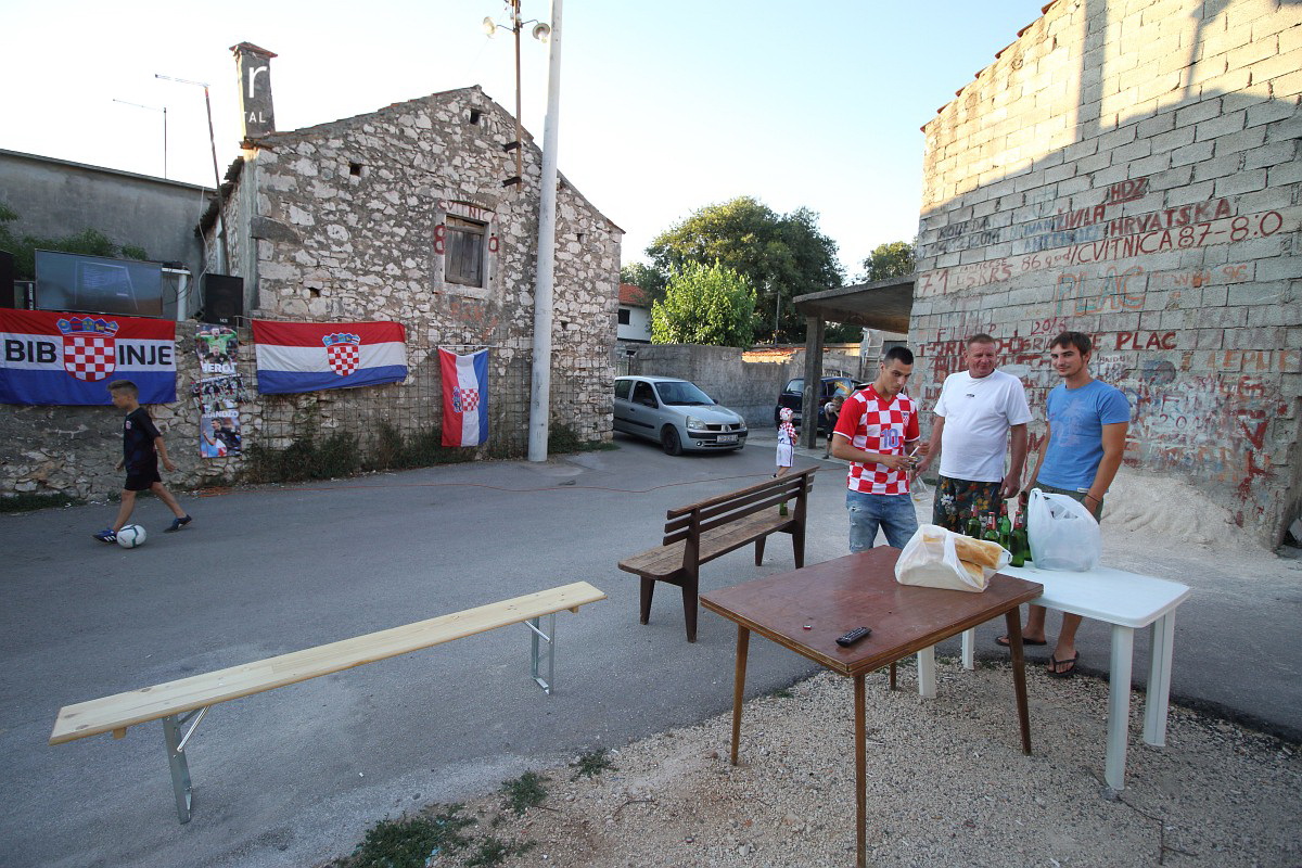 Bibinje: Navijanje za Vatrene i fešta nakon pobjede nad Rusijom