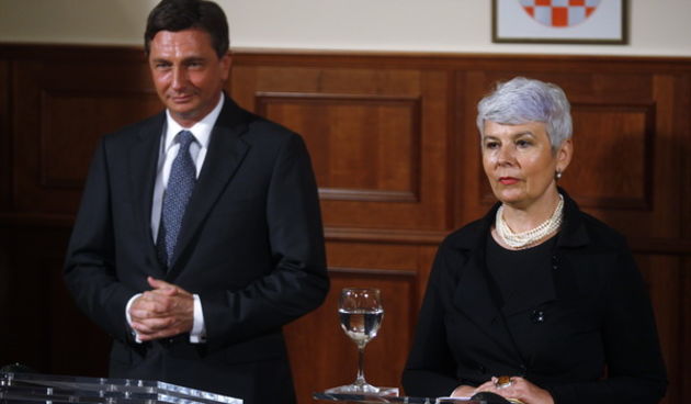 Zagreb, 261009.
Savska, HGK.
U jednodnevni posjet Hrvatskoj dosao je premijer Slovenije Borut Pahor.
Na slici: Jadranka Kosor i Borut Pahor za vrijeme press konferencije.
Foto: Goran Mehkek / CROPIX