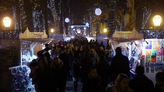 Na Zrinjevcu otvoren Advent u Zagrebu