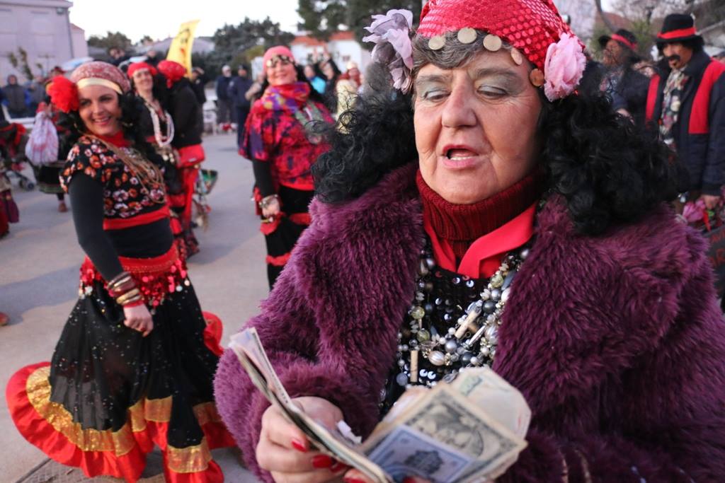 2. Međunarodna karnevalska povorka Virskih maškara