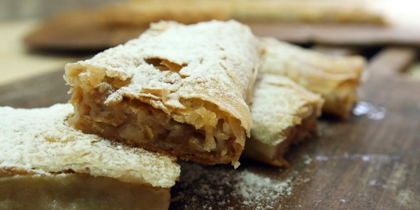 štrudla od jabuka štrudla od jabuka