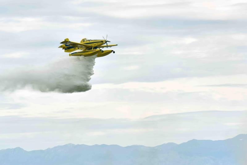 U sklopu Medjunarodne konferencije o gasenju pozara iz zraka (Aerial Firefighting Conference), u zrakoplovnoj bazi HRZ Zemunik odrzala se pokazna vjezba na kojoj su sudjelovali protupozarni avioni i helikopteri iz sastava 93. zrakoplovne baze u Zemuniku, U sklopu Medjunarodne konferencije o gasenju pozara iz zraka (Aerial Firefighting Conference), u zrakoplovnoj bazi HRZ Zemunik odrzala se pokazna vjezba na kojoj su sudjelovali protupozarni avioni i helikopteri iz sastava 93. zrakoplovne baze u Zemuniku,