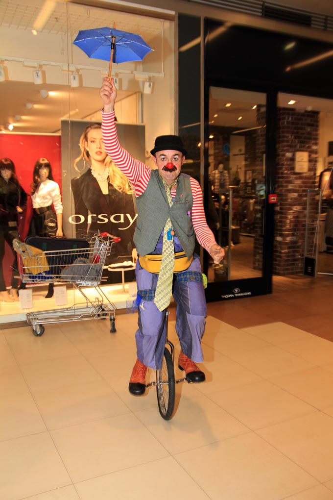 Image 685833 (auto) Image 685833 (auto)