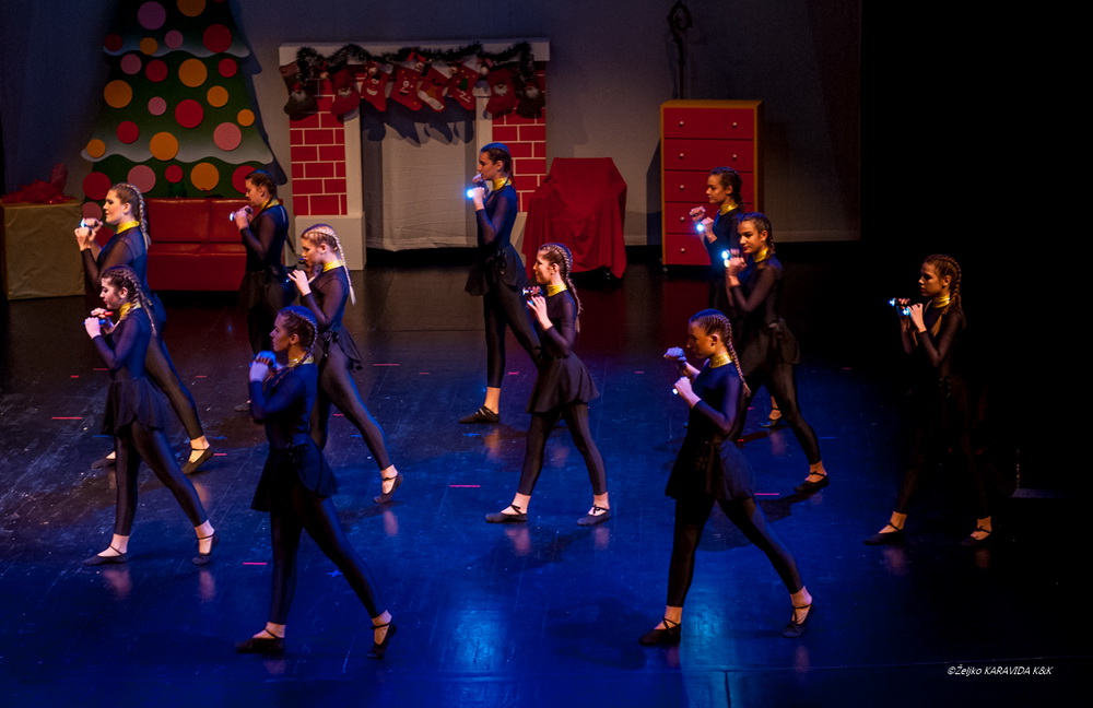 HNK Zadar: Premijera predstave “Pravo na…” Plesne udruge “Gesta” HNK Zadar: Premijera predstave “Pravo na…” Plesne udruge “Gesta”