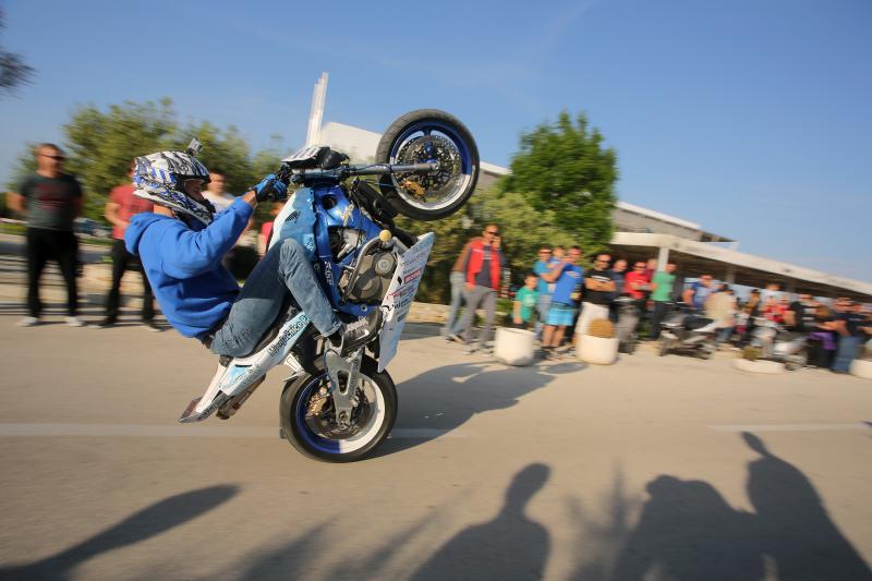 Vitrenjak: Moto vratolomije Nina Šarina Paky-ja, Foto: Filip Brala/PIXSELL Vitrenjak: Moto vratolomije Nina Šarina Paky-ja, Foto: Filip Brala/PIXSELL