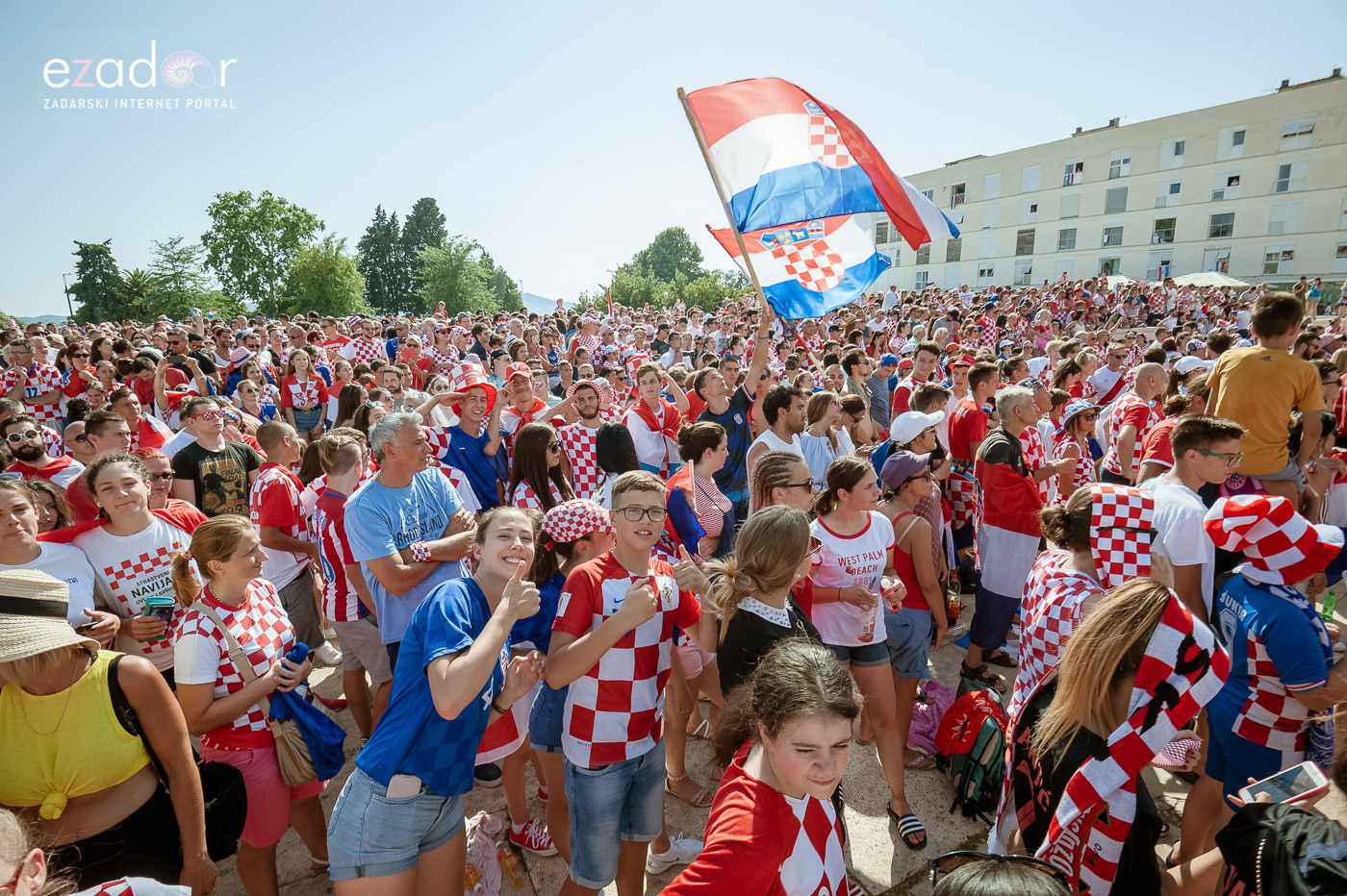 Navijačko ludilo u Zadru za vrijeme i nakon finala Svjetskog prvenstva Navijačko ludilo u Zadru za vrijeme i nakon finala Svjetskog prvenstva