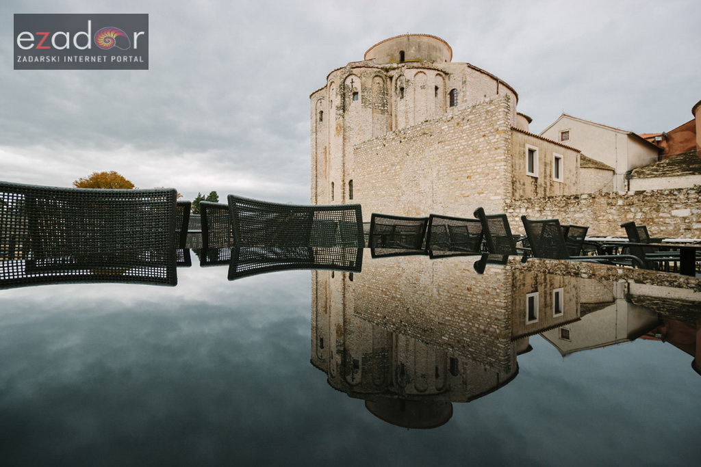 Đir po gradu, ponedjeljak 13. studenog 2017. Sveti Donat, zrcalna slika