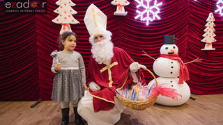 Sveti Nikola posjetio Supernova centar i razveselio mališane