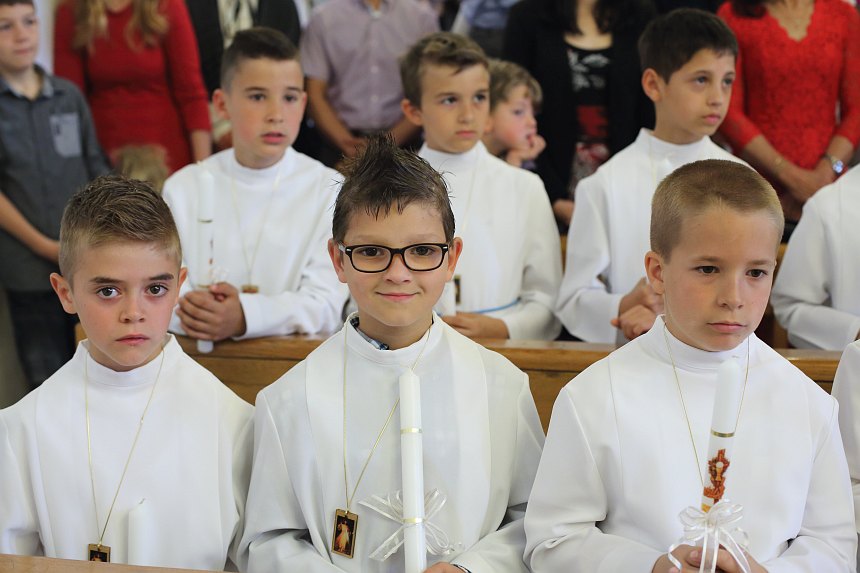 Bibinje: Sakrament Svete potvrde u župnoj crkvi Bibinje: Sakrament Svete potvrde u župnoj crkvi