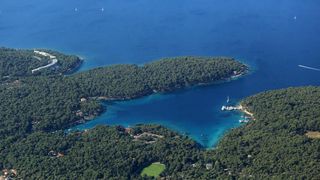 01.08.2013., Zadar – Fotografije panoramskog leta od Zadra do Medulina. Photo: Filip Brala/PIXSELL Autor  Filip Brala/PIXSELL KLJUČNE RIJEČI  let, panorama, grad Zadar, zracni snimak, Jadran, arhipelag, more, avion