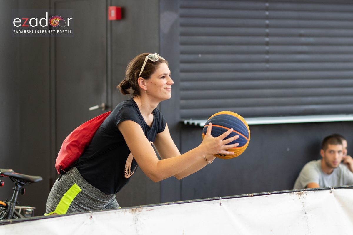 3×3 Basket Tour @ City Galleria