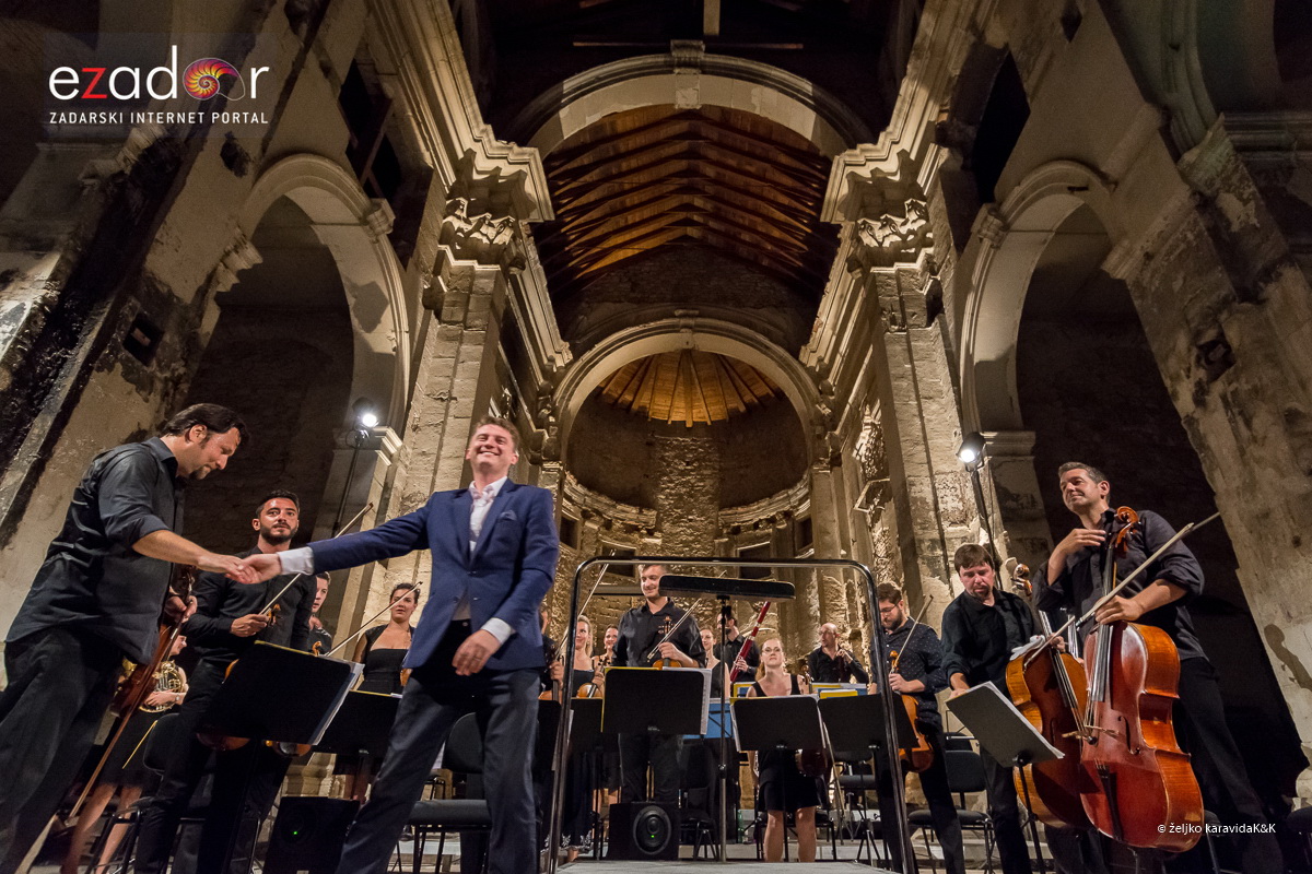 59. Glazbene večeri u sv. Donatu: Orkestar Epoque i gitarist Krešimir Bedek @ Crkva sv. Nikole