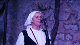 U subotu, 16. srpnja, na Kaštelu Benković u Benkovcu, u sklopu Benkovačkog kulturnog ljeta održan je “9. Etno festival – Benkovac 2016.” U subotu, 16. srpnja, na Kaštelu Benković u Benkovcu, u sklopu Benkovačkog kulturnog ljeta održan je “9. Etno festival – Benkovac 2016.”