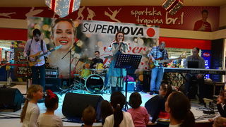 Supernova: Božićni koncert Ivane Kindl i posjet Djeda Božićnjaka, Foto: Iva Perinčić Supernova: Božićni koncert Ivane Kindl i posjet Djeda Božićnjaka, Foto: Iva Perinčić