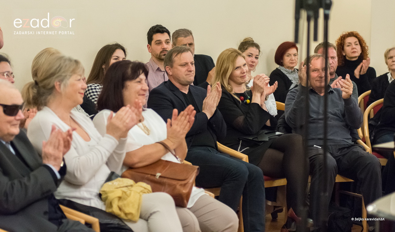 “Glazbena fantazija” Zadarskog komornog orkestra u Svečanoj dvorani Sveučilišta u Zadru. Solist Berislav Šipuš na klaviru, pod ravnanjem maestra Pavla Dešpalja “Glazbena fantazija” Zadarskog komornog orkestra u Svečanoj dvorani Sveučilišta u Zadru. Solist Berislav Šipuš na klaviru, pod ravnanjem maestra Pavla Dešpalja
