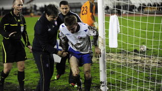 Split, 011210. 
Stadion HNK Hajduka u Poljudu.    
UEFA Europska liga utakmica HNK Hajduk – FC AEK. 
Na slici: Marin Tomasov je udario u stativu pri pokusaju da postigne gol.
Foto: Nikola Vilic / CROPIX