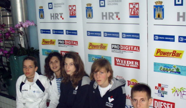 Plivaci PK Zadar na mitingu Mladost 2010.