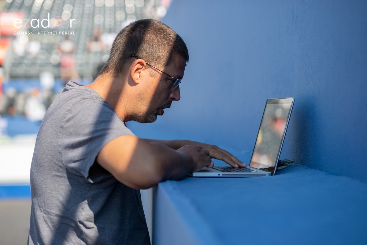 Davis Cup: Vruća navijačka atmosfera u meču Ćilića i Querreya